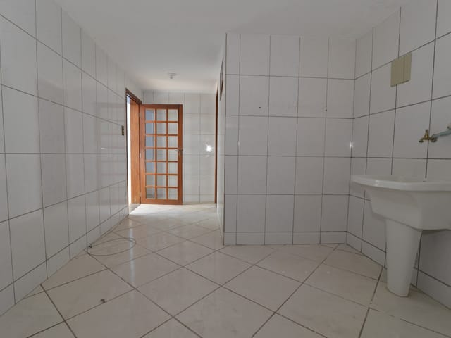 Casa 2 quartos e 1 banheiro, à venda, no bairro Chácara São Silvestre em Taubaté