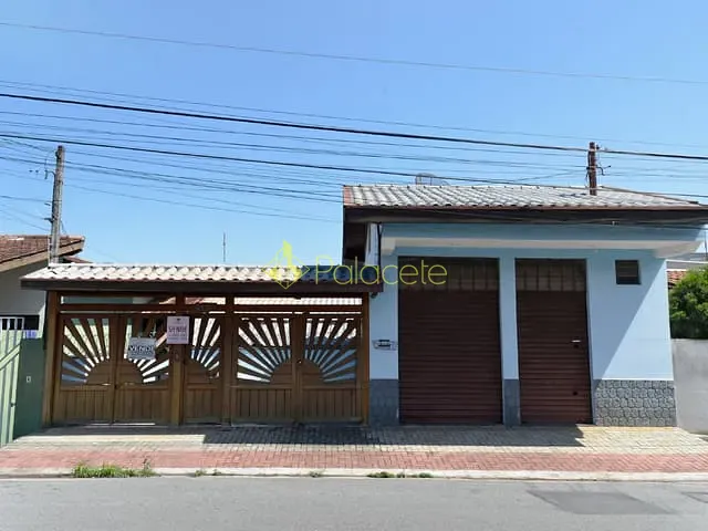 Casa 2 quartos e 1 banheiro, à venda, no bairro Chácara São Silvestre em Taubaté