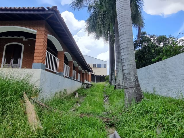 Foto do Casa - Ampla Casa Térrea com 4 Dormitórios e Edícula no Parque Rural Fazenda Santa Cândida, Campinas | homehunters