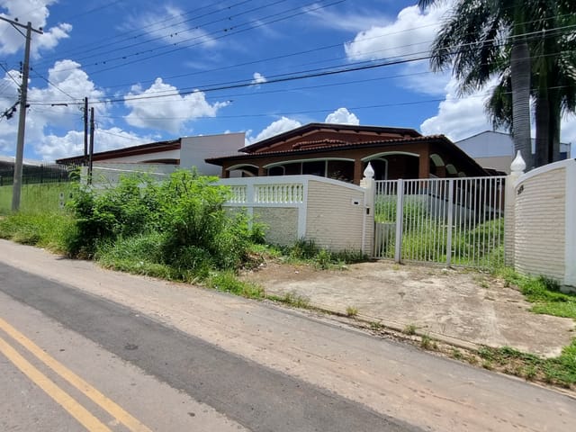 Foto do Casa - Ampla Casa Térrea com 4 Dormitórios e Edícula no Parque Rural Fazenda Santa Cândida, Campinas | homehunters