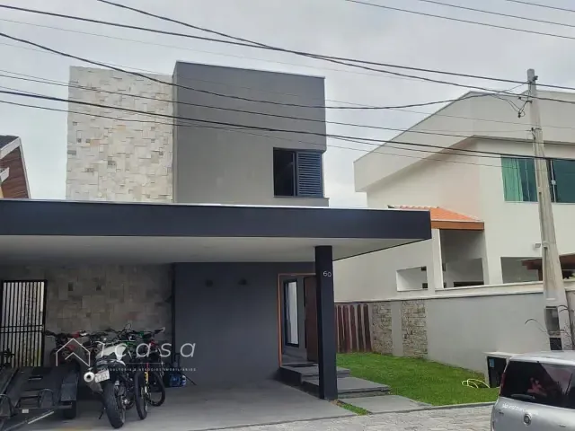 Casa com 252m² 4 quartos e 5 banheiros, à venda, no bairro Urbanova em São José dos Campos