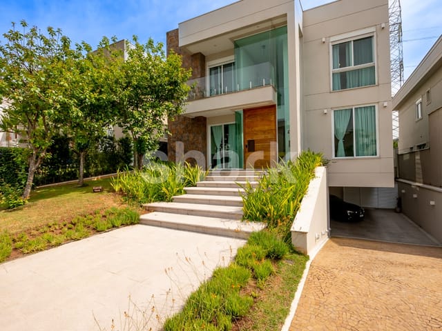 Casa com 504m² 4 quartos e 6 banheiros, à venda, no bairro Tamboré em Barueri