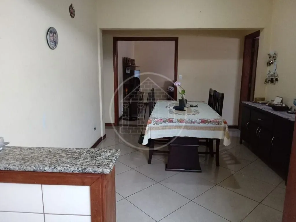 Casa, 3 quartos, 252 m² - Foto 13
