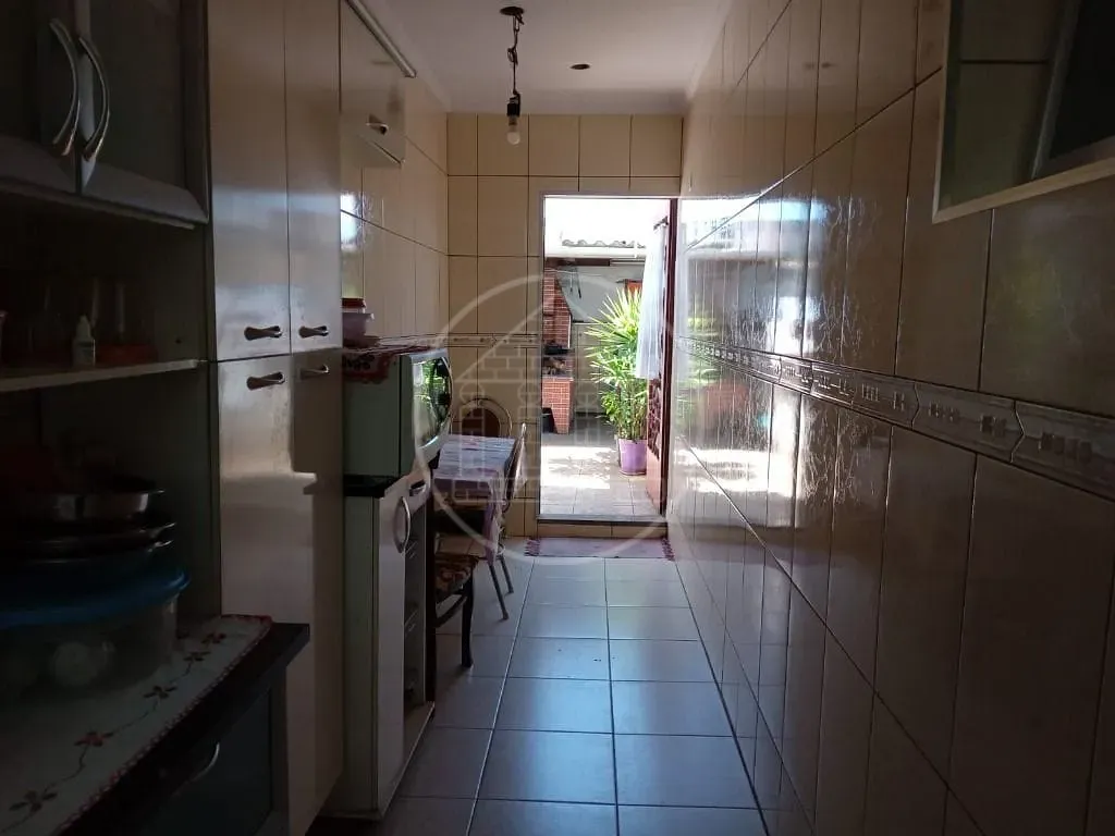 Casa, 3 quartos, 252 m² - Foto 28