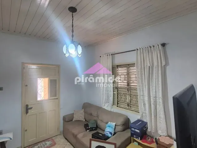 Casa com 10m² 2 quartos e 1 banheiro, para alugar, no bairro Monte Castelo em São José Dos Campos