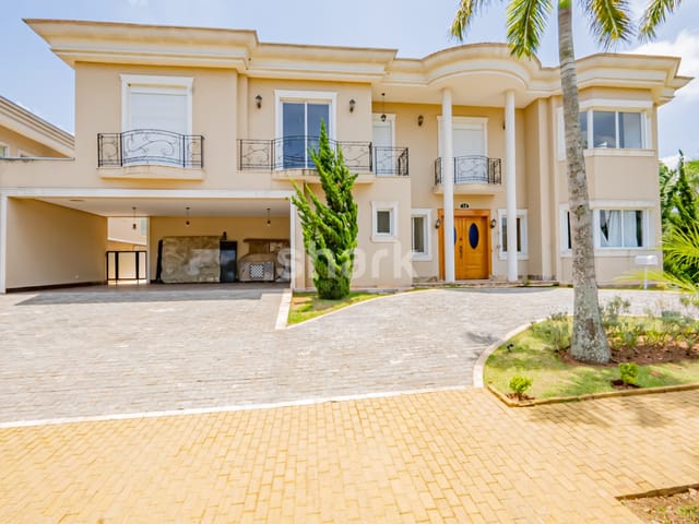 Casa com 780m² 5 quartos e 8 banheiros, à venda, no bairro Alphaville em Santana de Parnaíba