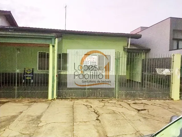 Casa com 300m² 4 quartos e 3 banheiros, à venda, no bairro Centro em Atibaia