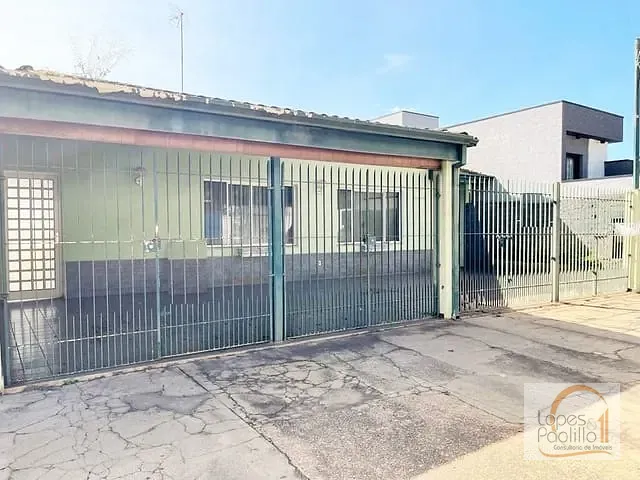 Casa com 300m² 4 quartos e 3 banheiros, à venda, no bairro Centro em Atibaia