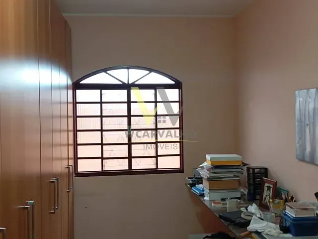 Casa com 360m² 4 quartos e 2 banheiros, à venda, no bairro Alvorada em Anápolis