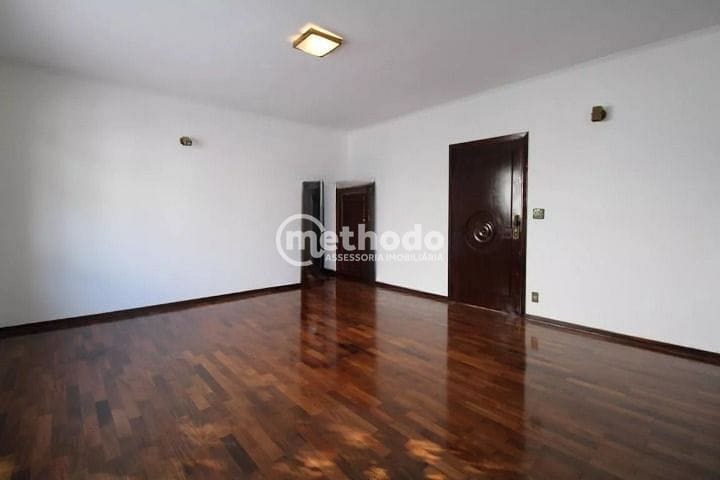 Casa, 3 quartos, 286 m² - Foto 1
