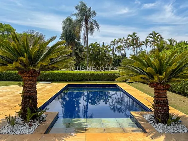 Casa com 1000m² 4 quartos e 6 banheiros, à venda ou para alugar, no bairro Barreirinho em Araçoiaba da Serra