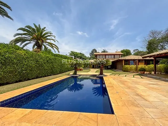 Casa com 1000m² 4 quartos e 6 banheiros, à venda ou para alugar, no bairro Barreirinho em Araçoiaba da Serra