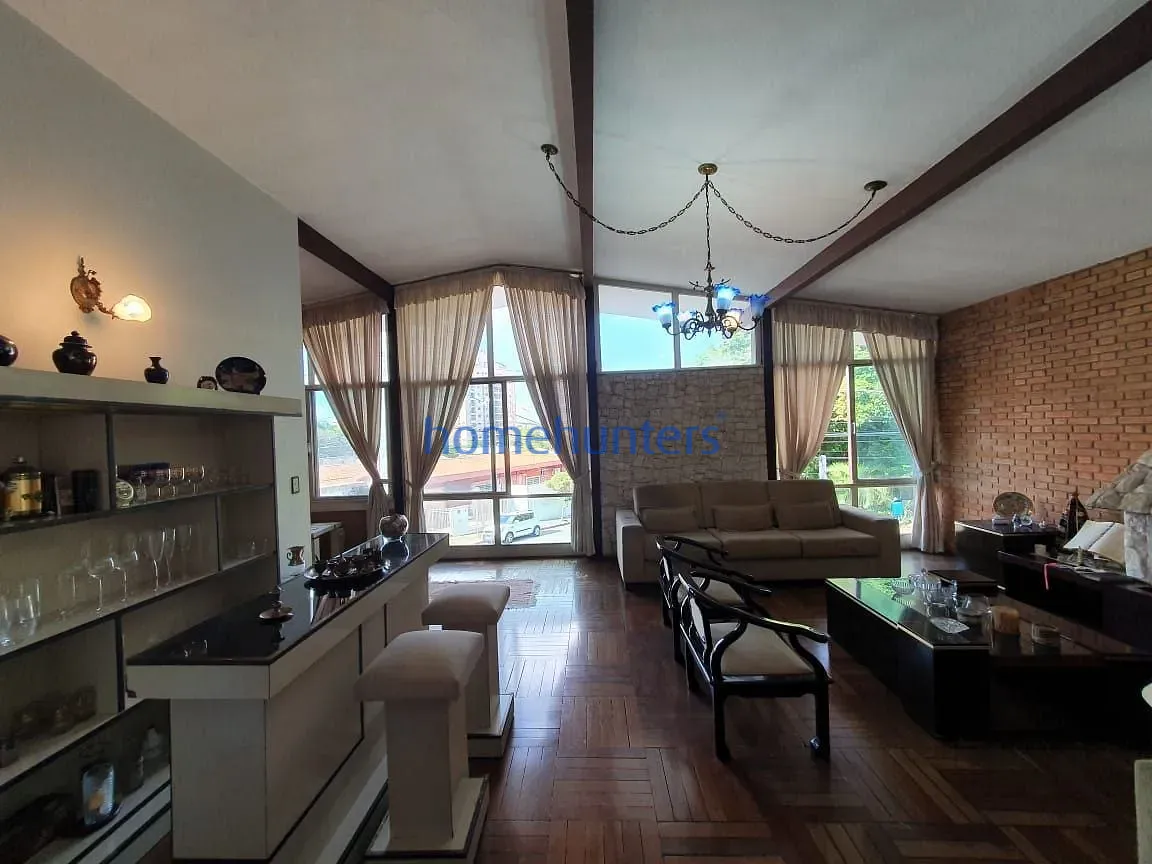 Casa, 3 quartos, 255 m² - Foto 1