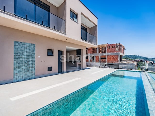 Casa com 436m² 4 quartos e 6 banheiros, à venda, no bairro Colinas da Anhangüera em Santana de Parnaíba