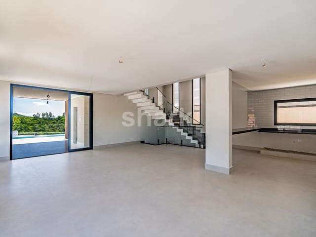 Casa com 436m² 4 quartos e 6 banheiros, à venda, no bairro Colinas da Anhangüera em Santana de Parnaíba