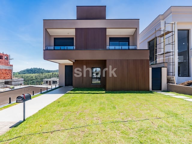 Casa com 436m² 4 quartos e 6 banheiros, à venda, no bairro Colinas da Anhangüera em Santana de Parnaíba