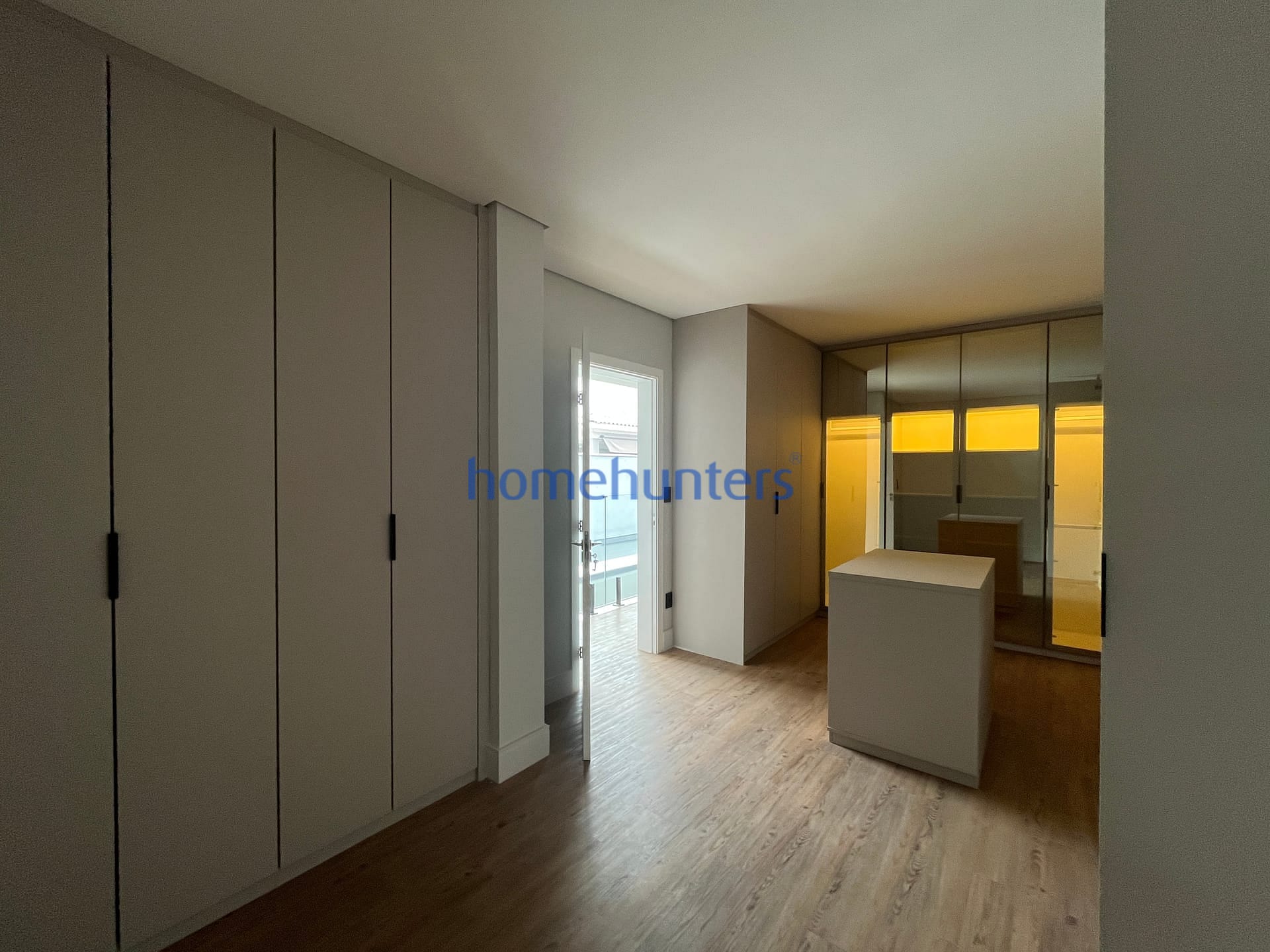 Casa à venda e aluguel com 4 quartos, 560m² - Foto 33