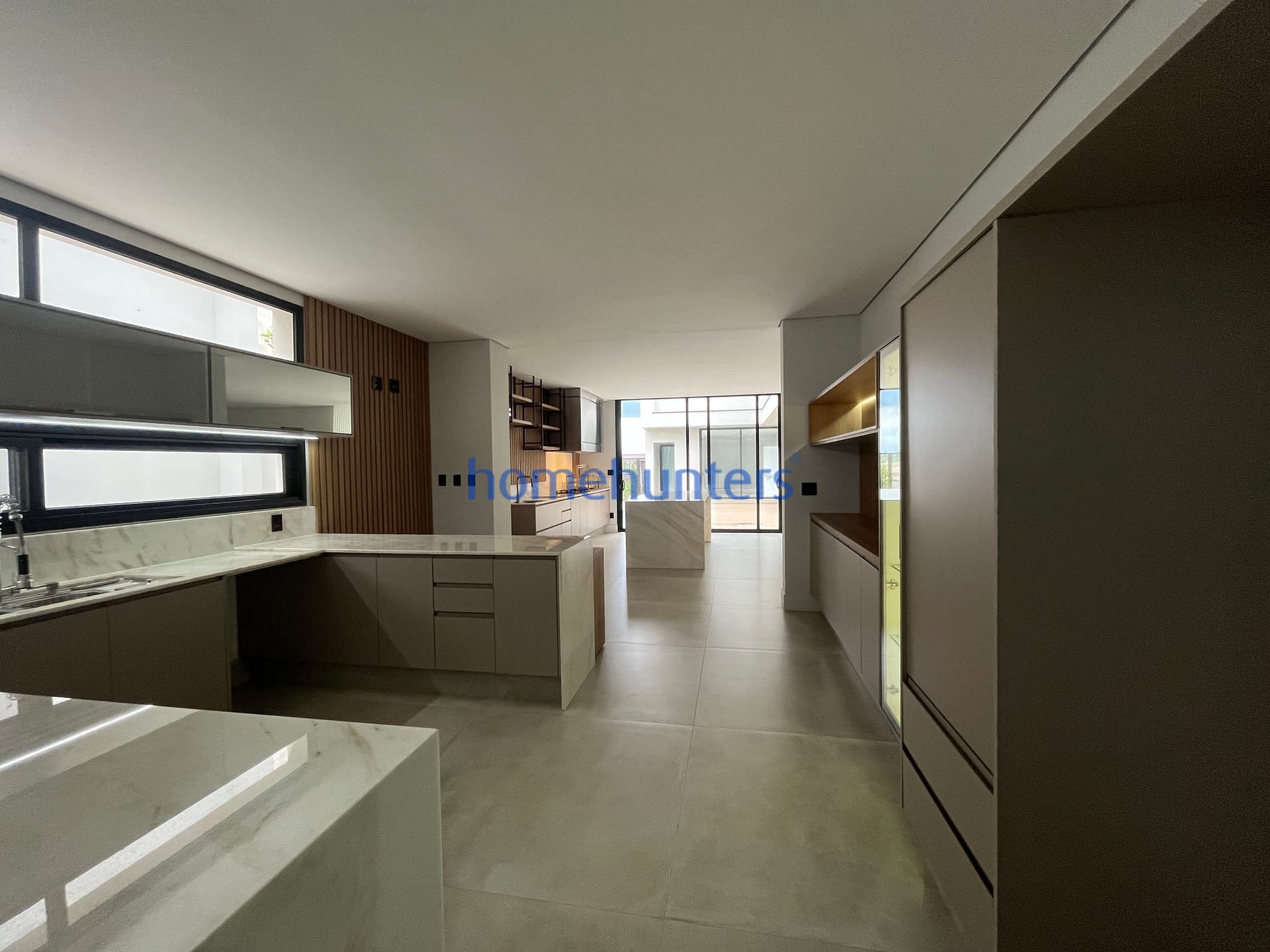 Casa à venda e aluguel com 4 quartos, 560m² - Foto 27
