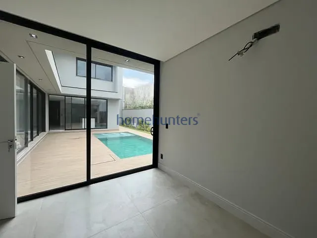 Casa com 832m² 4 quartos e 6 banheiros, à venda ou para alugar, no bairro Residencial Jatibela em Campinas