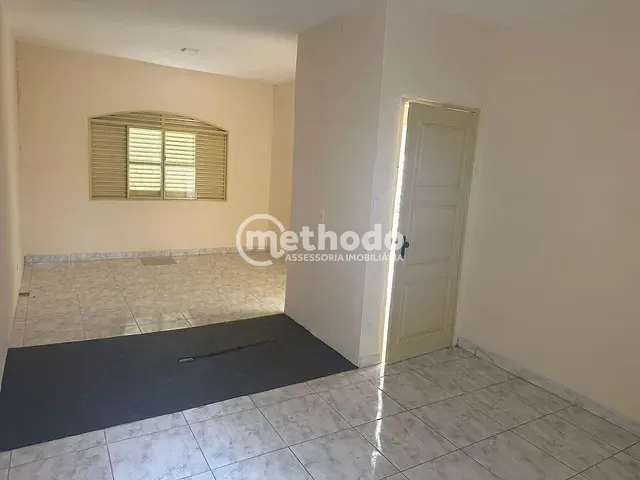 Casa com 252m² 3 quartos e 2 banheiros, para alugar, no bairro Jardim Sao Rafael em Campinas