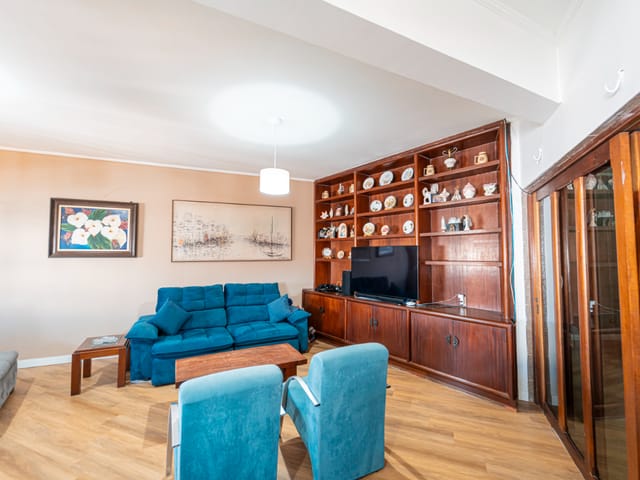 Casa com 515m² 3 quartos e 3 banheiros, à venda, no bairro Cidade Domitila em São Paulo