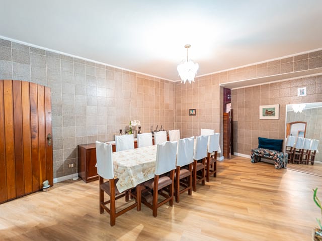 Casa com 515m² 3 quartos e 3 banheiros, à venda, no bairro Cidade Domitila em São Paulo