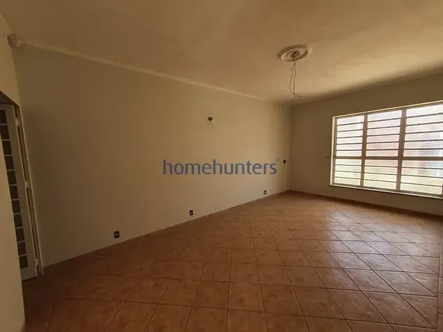 Casa com 204m², para alugar, no bairro Cambuí em Campinas