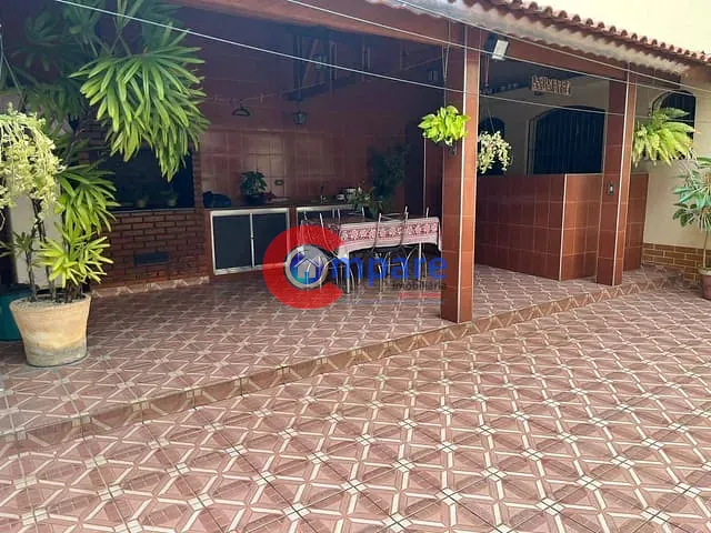 Casa com 340m² 3 quartos e 2 banheiros, à venda ou para alugar, no bairro Vila Galvão em Guarulhos