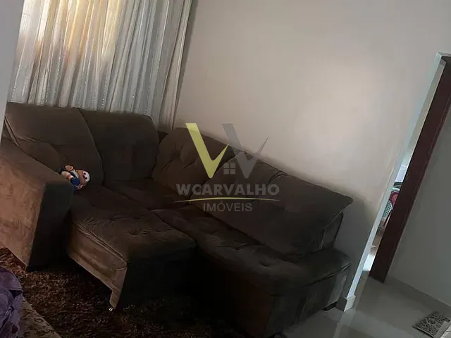 Casa com 300m² 3 quartos e 2 banheiros, à venda, no bairro Jardim dos Ipês em Anápolis