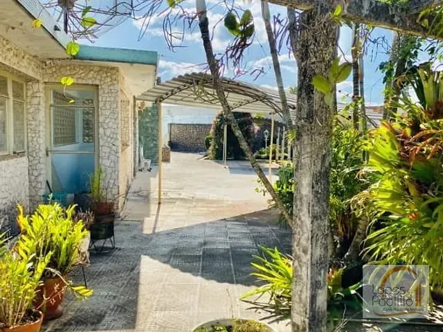 Casa com 2652m² 3 quartos e 2 banheiros, à venda, no bairro Centro em Atibaia