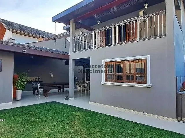 Casa com 326m², à venda, no bairro Urbanova em São José dos Campos