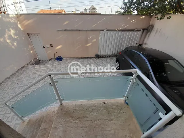 Casa com 198m² 6 quartos e 3 banheiros, à venda, no bairro Vila Rossi Borghi e Siqueira em Campinas