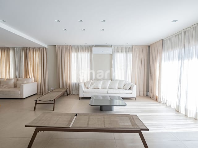 Casa com 360m² 4 quartos e 6 banheiros, à venda, no bairro Alphaville em Santana de Parnaíba