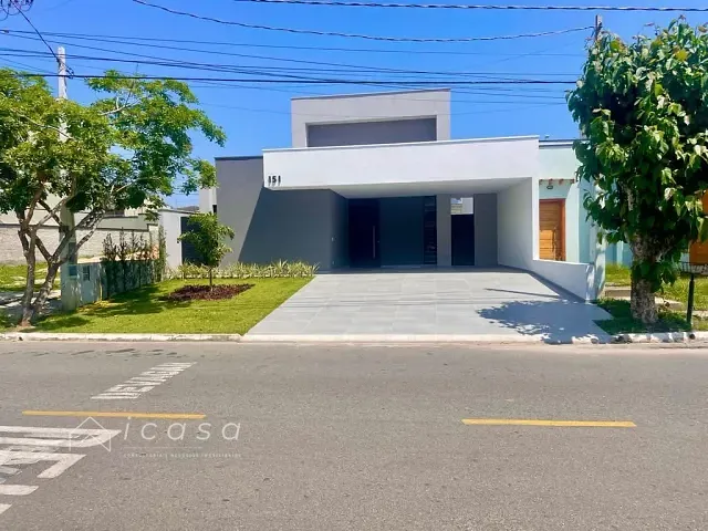 Casa com 275m² 3 quartos e 4 banheiros, à venda ou para alugar, no bairro Campos Do Conde em Tremembé