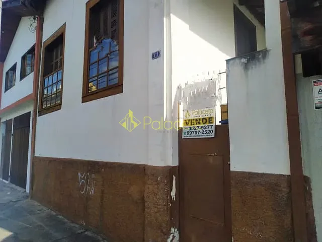 Casa com 420m² 2 quartos e 1 banheiro, à venda, no bairro Centro em Pindamonhangaba