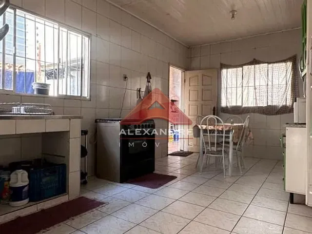 Casa com 306m² 4 quartos e 2 banheiros, à venda, no bairro Jardim Paulista em São José dos Campos
