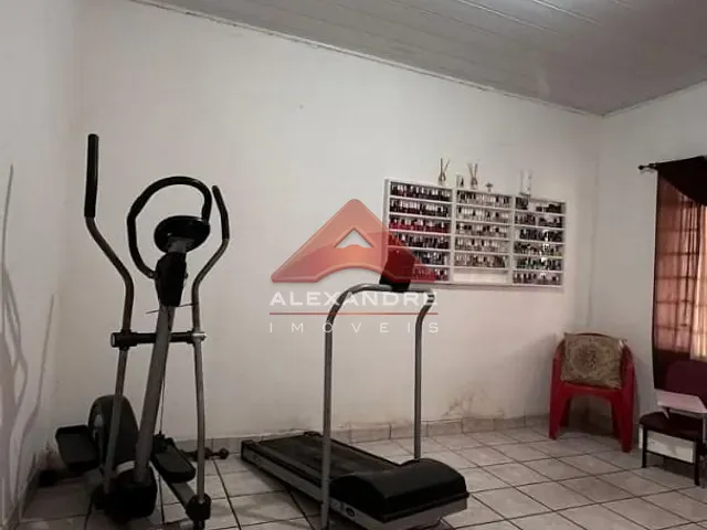 Casa com 306m² 4 quartos e 2 banheiros, à venda, no bairro Jardim Paulista em São José dos Campos