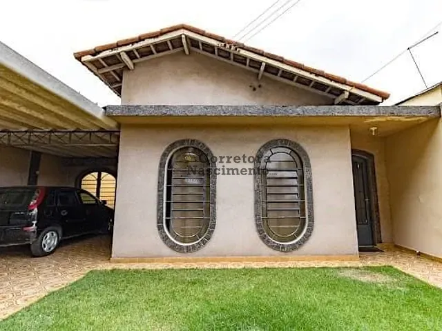 Casa com 230m² 3 quartos e 2 banheiros, à venda, no bairro Jardim das Industrias em Jacareí