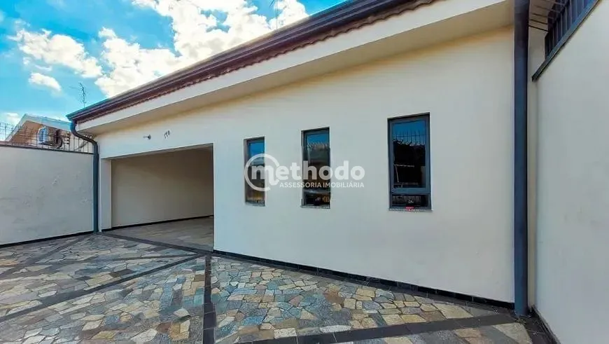 Casa, 3 quartos, 250 m² - Foto 2