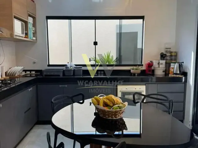 Casa com 238m² 3 quartos e 2 banheiros, à venda, no bairro Jaiara em Anápolis