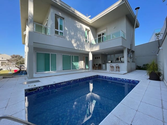 Casa com 482m² 4 quartos e 6 banheiros, à venda, no bairro Alphaville em Santana de Parnaíba