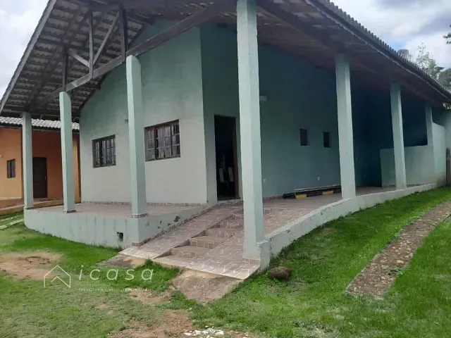 Casa com 5400m² 2 quartos e 3 banheiros, à venda, no bairro Vitória Régia em Atibaia