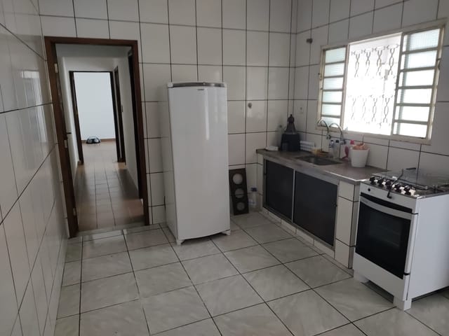 Casa 2 quartos e 3 banheiros, à venda, no bairro Crispim em Pindamonhangaba