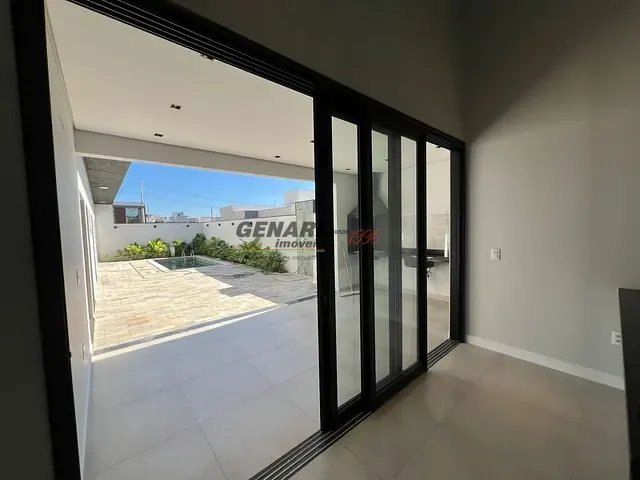 Casa com 300m² 3 quartos e 4 banheiros, à venda, no bairro Colinas de Indaiatuba em Indaiatuba