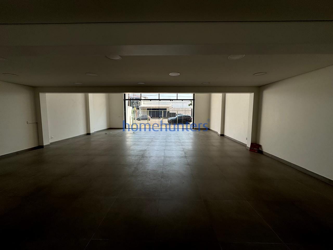 Casa para alugar com 1 quarto, 257m² - Foto 2
