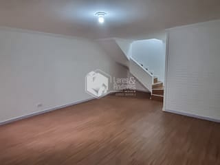Foto do Casa-Casa tipo para venda e locação em Vila Mariza Mazzei com 3 quartos, sendo 1 suíte, 183m²