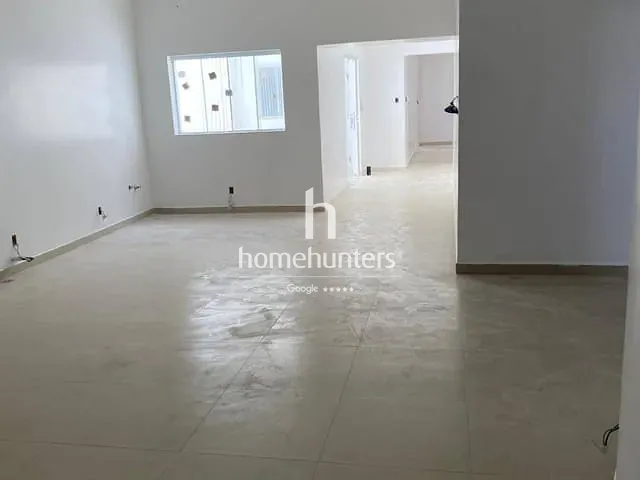 Casa com 372m², para alugar, no bairro Jardim Guanabara em Campinas