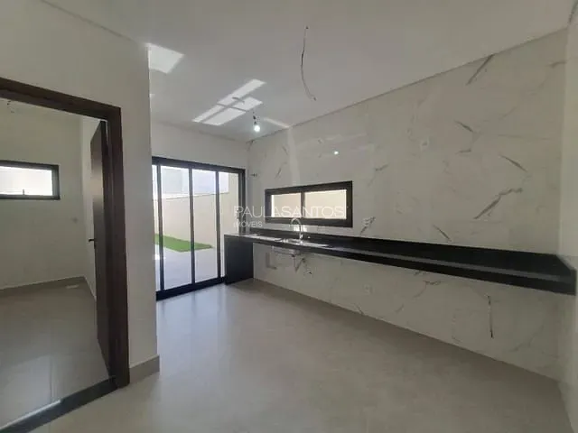 Casa com 250m² 3 quartos e 4 banheiros, à venda, no bairro Condomínio Vila dos Inglezes em Sorocaba