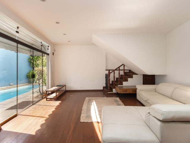 Casa com 263m² 3 quartos e 7 banheiros, à venda, no bairro Vila Inah em São Paulo