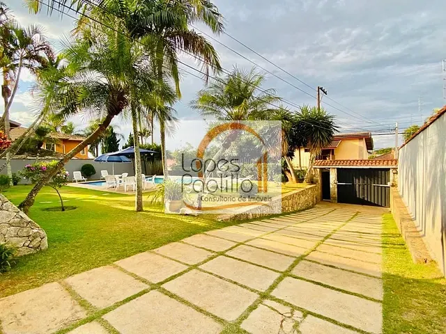 Casa com 1080m² 4 quartos e 2 banheiros, à venda, no bairro Nova Gardênia em Atibaia